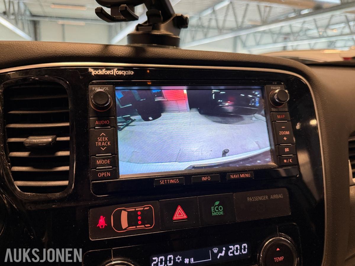 2015 Mitsubishi OUTLANDER PHEV 2.0-121 4WD, 181000km