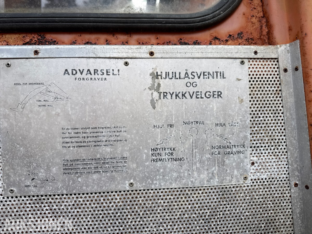 1971 Brøyt X2B gravemaskin – 4-hjuls – Skuffe – Prosjekt/restaureringsobjekt