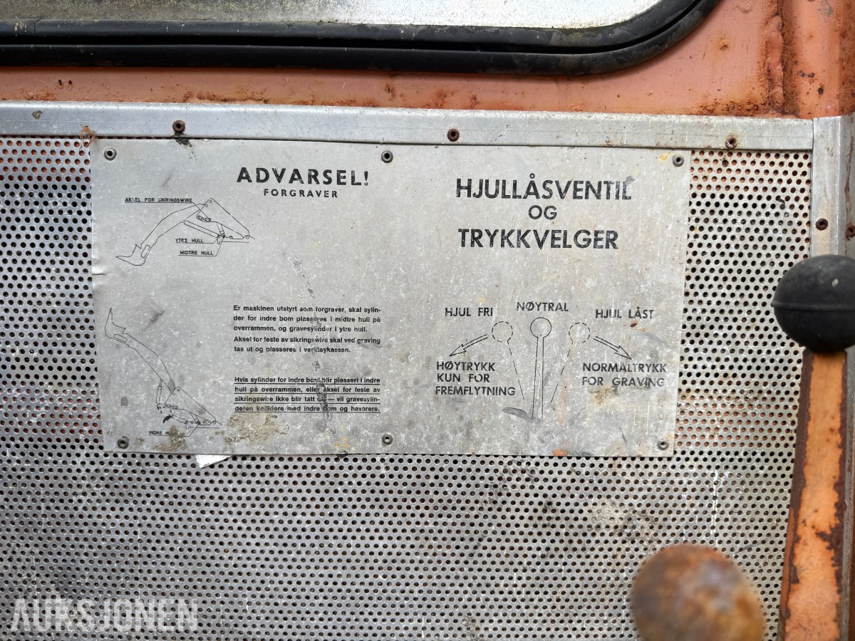 1971 Brøyt X2B gravemaskin – 4-hjuls – Skuffe – Prosjekt/restaureringsobjekt