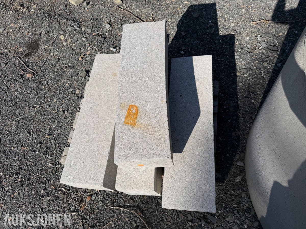 4 stk granittblokker 107 × 30 × 23 cm