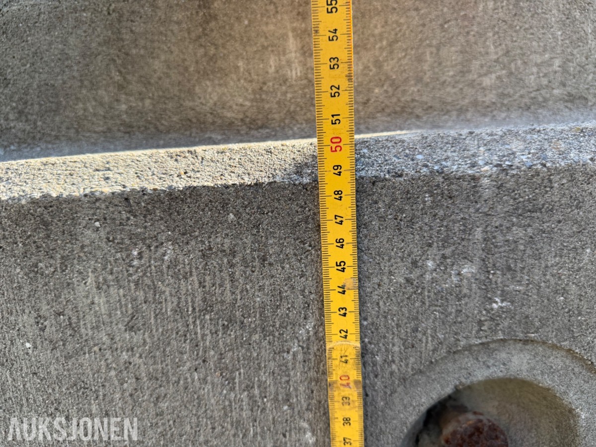 Betongkummer Ø160/80 cm med tilhørende justeringsringer