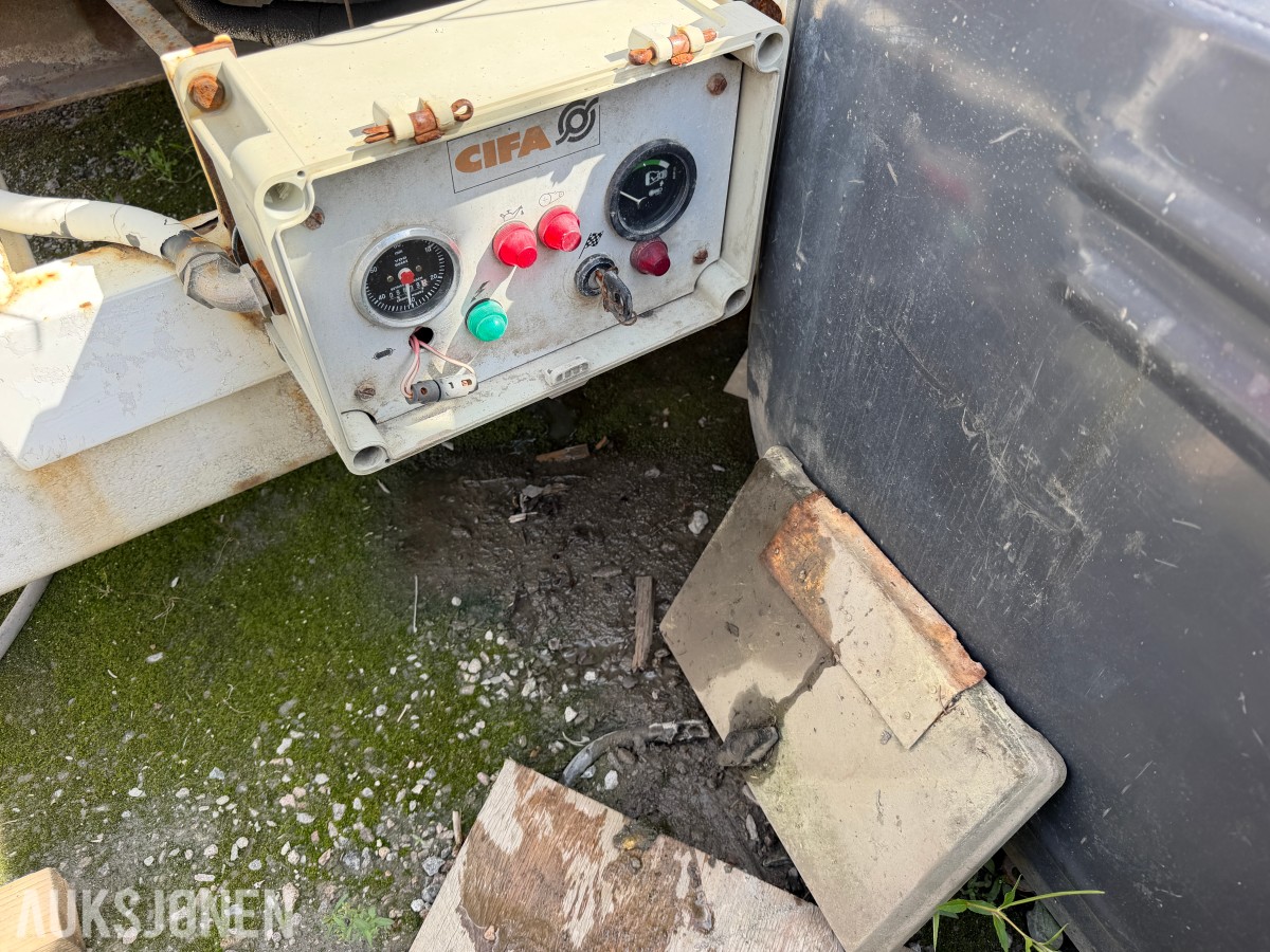 CIFA betongtrommel med 4-sylindret DEUTZ dieselmotor