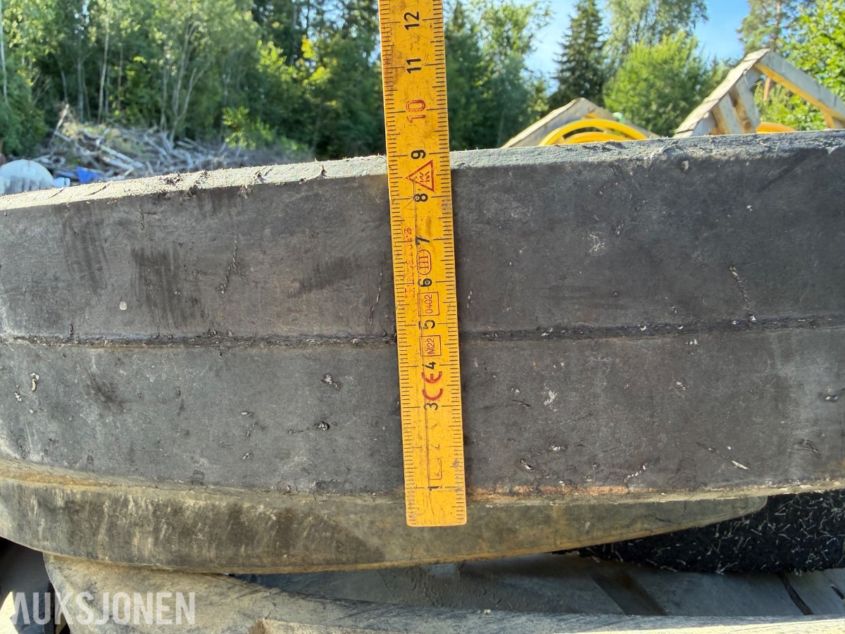 9 stk justeringsringer Ø75 cm + 1 stk betongkumring Ø65 cm