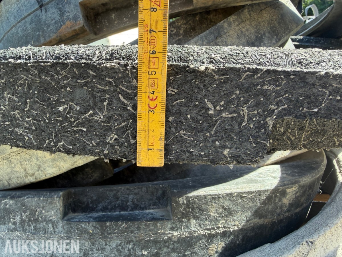 9 stk justeringsringer Ø75 cm + 1 stk betongkumring Ø65 cm