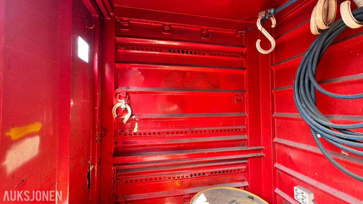 CONTAINER OFFSHORE