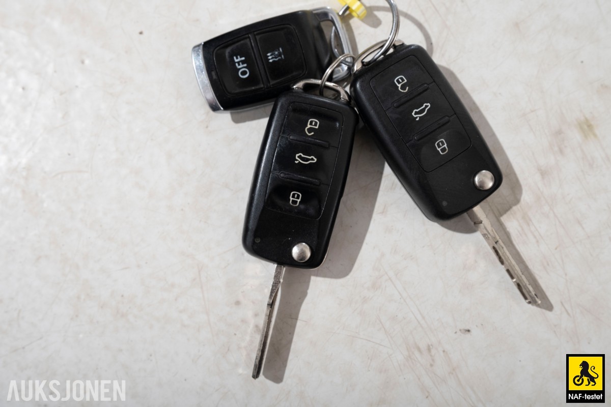 2019 Volkswagen Transporter TDI 4MOTION AUTOMAT HENGERFESTE INNREDNING VARMER KAMERA