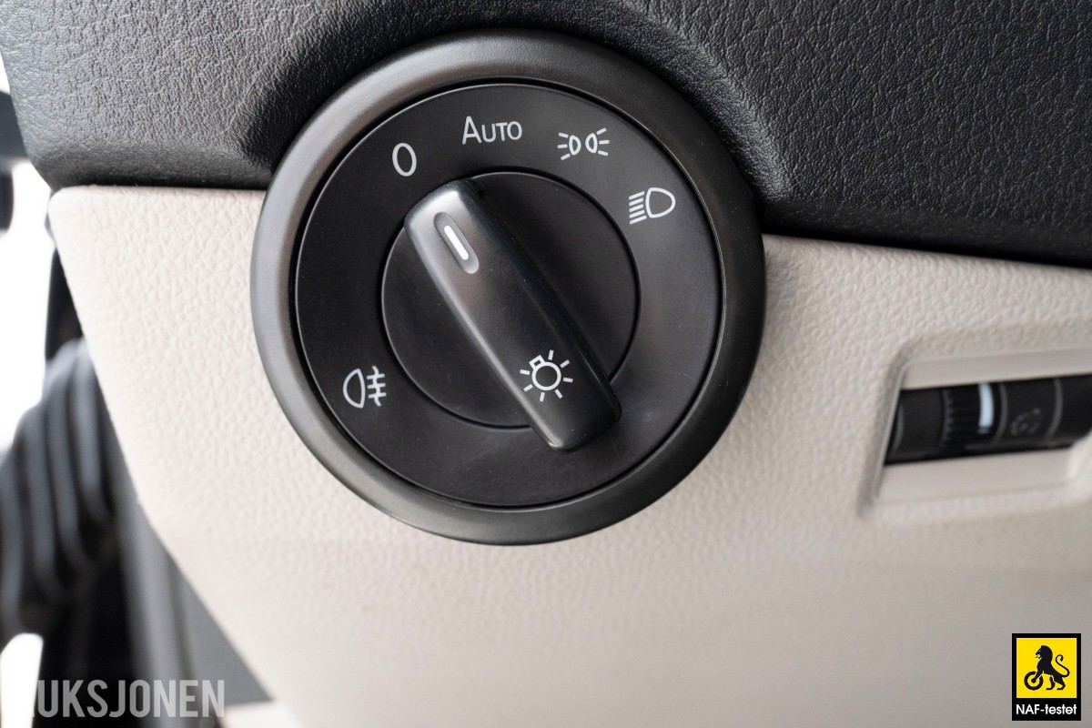 2019 Volkswagen Transporter TDI 4MOTION AUTOMAT HENGERFESTE INNREDNING VARMER KAMERA