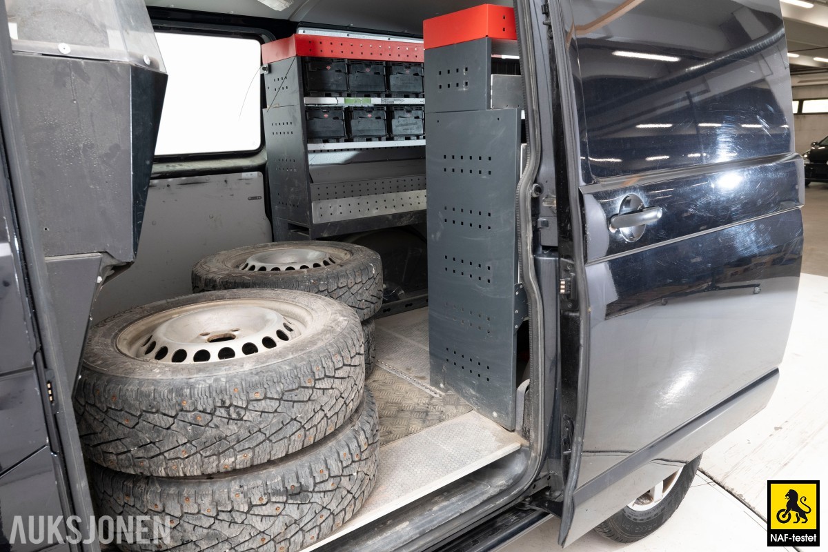 2019 Volkswagen Transporter TDI 4MOTION AUTOMAT HENGERFESTE INNREDNING VARMER KAMERA