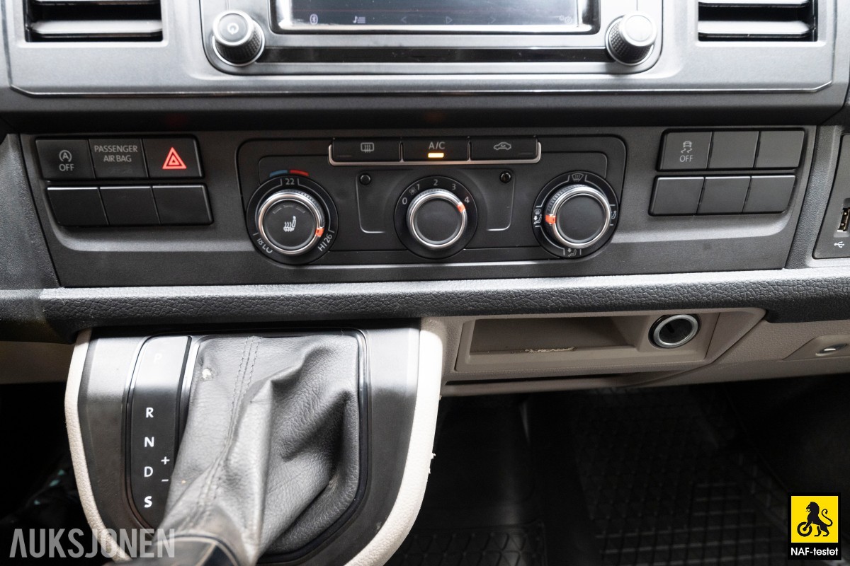 2019 Volkswagen Transporter TDI 4MOTION AUTOMAT HENGERFESTE INNREDNING VARMER KAMERA