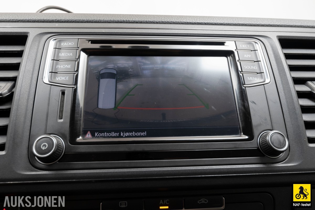2019 Volkswagen Transporter TDI 4MOTION AUTOMAT HENGERFESTE INNREDNING VARMER KAMERA