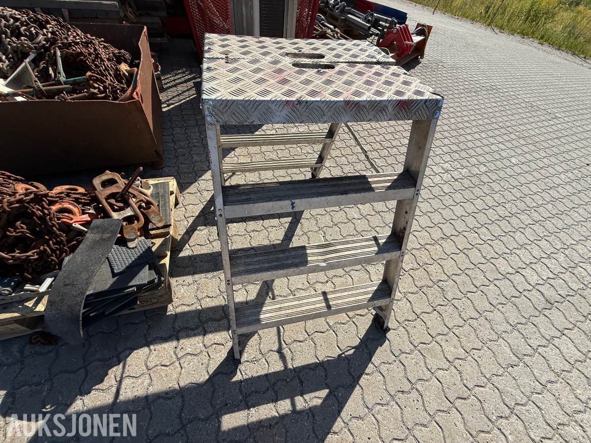 Arbeidsbukk/stige i aluminium