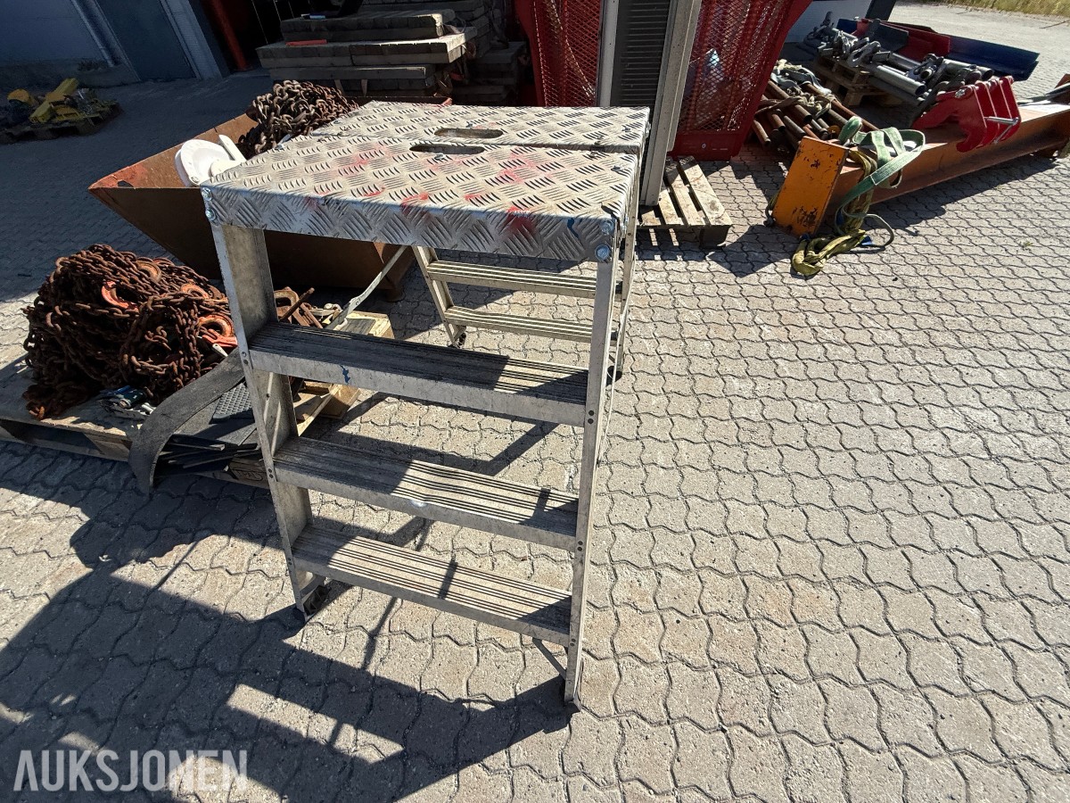 Arbeidsbukk/stige i aluminium