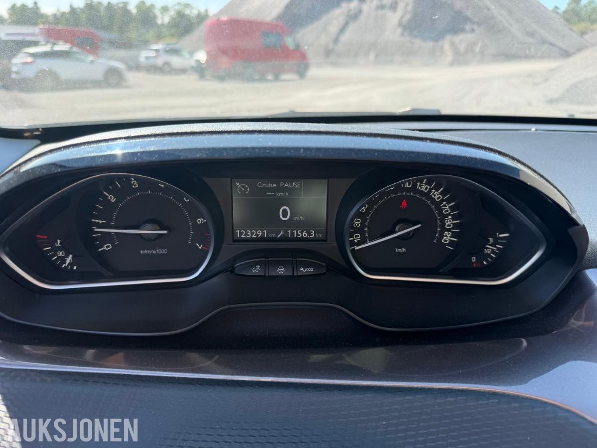 2013 PEUGEOT 2008 1,2 82HK,EU-GODKJENT 5-2027, 120000KM