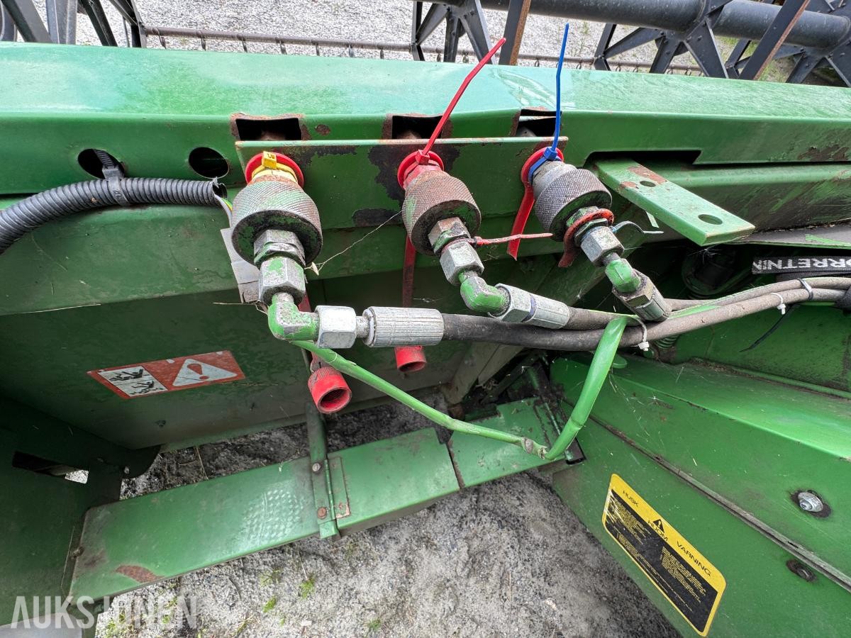 John Deere 1055 tresker / 2702 timer