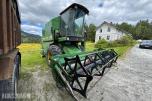 John Deere 1055 tresker / 2702 timer