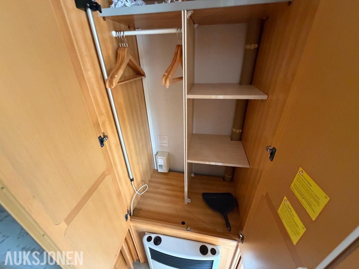 1999 Knaus Azur Royale campingvogn – Soveplass til 5 personer