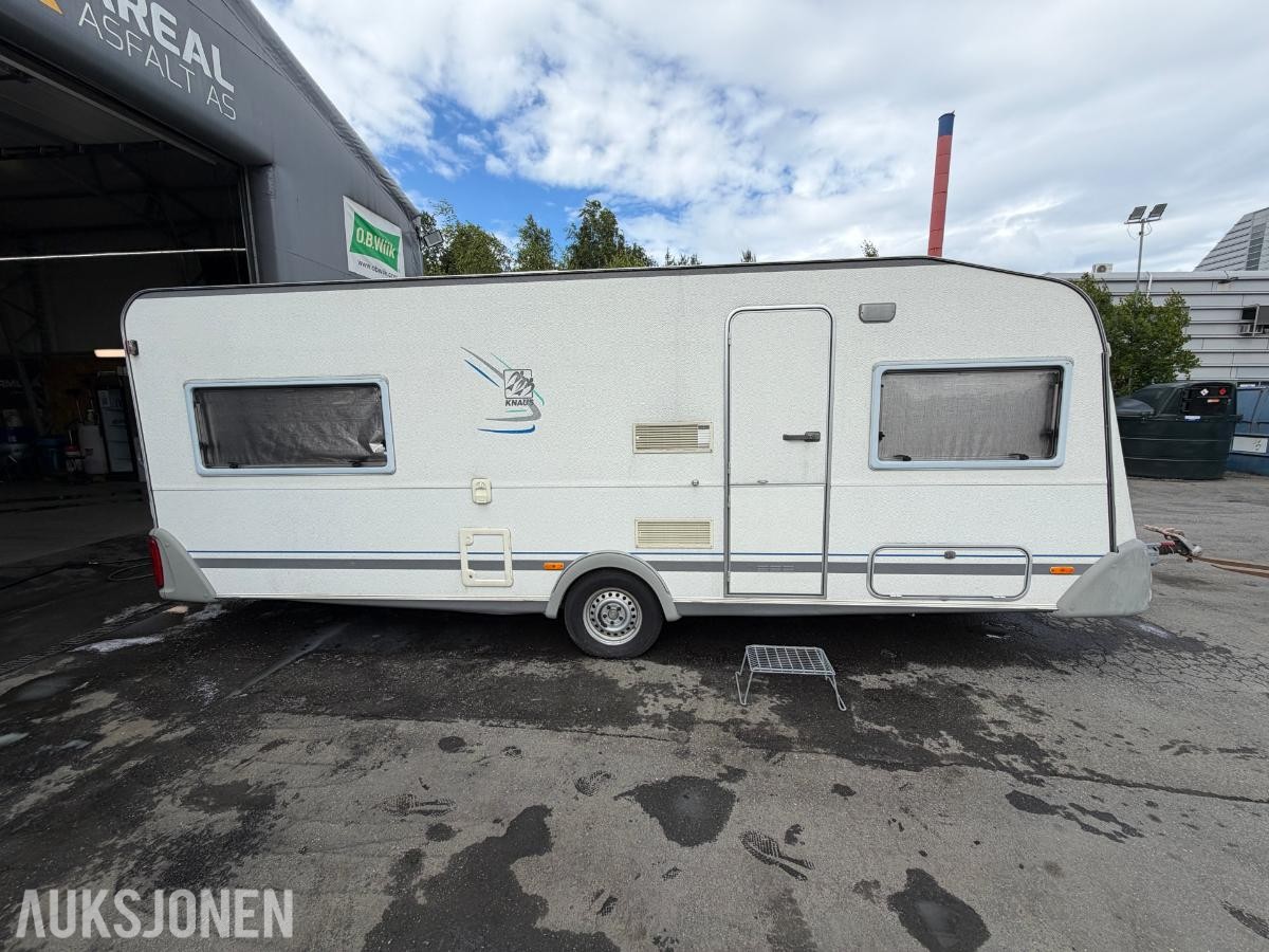 1999 Knaus Azur Royale campingvogn – Soveplass til 5 personer