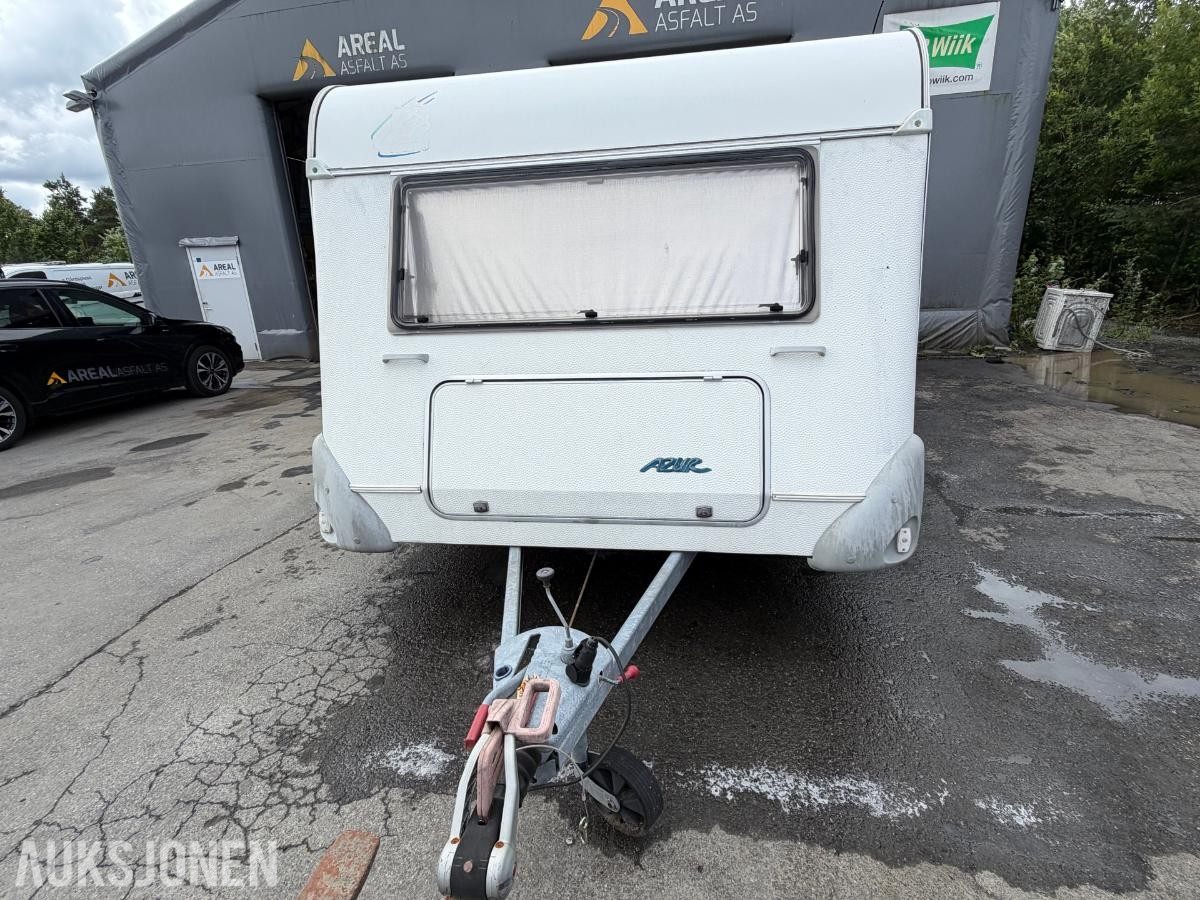 1999 Knaus Azur Royale campingvogn – Soveplass til 5 personer