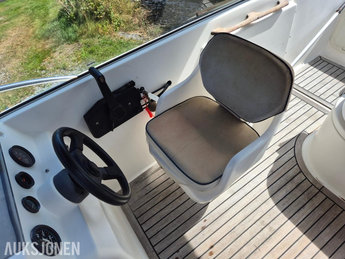 1998-99 Ibiza 19 Touring med Johnson 130hk