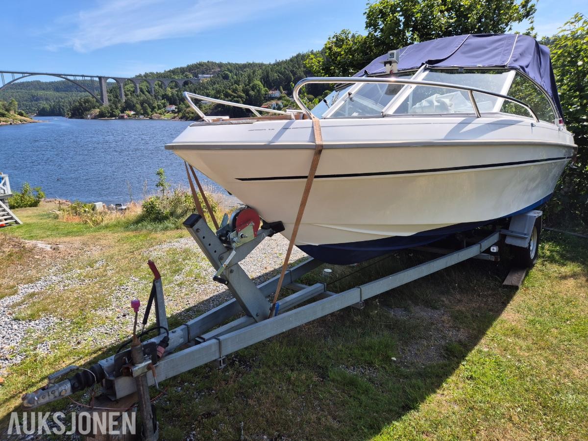 1998-99 Ibiza 19 Touring med Johnson 130hk