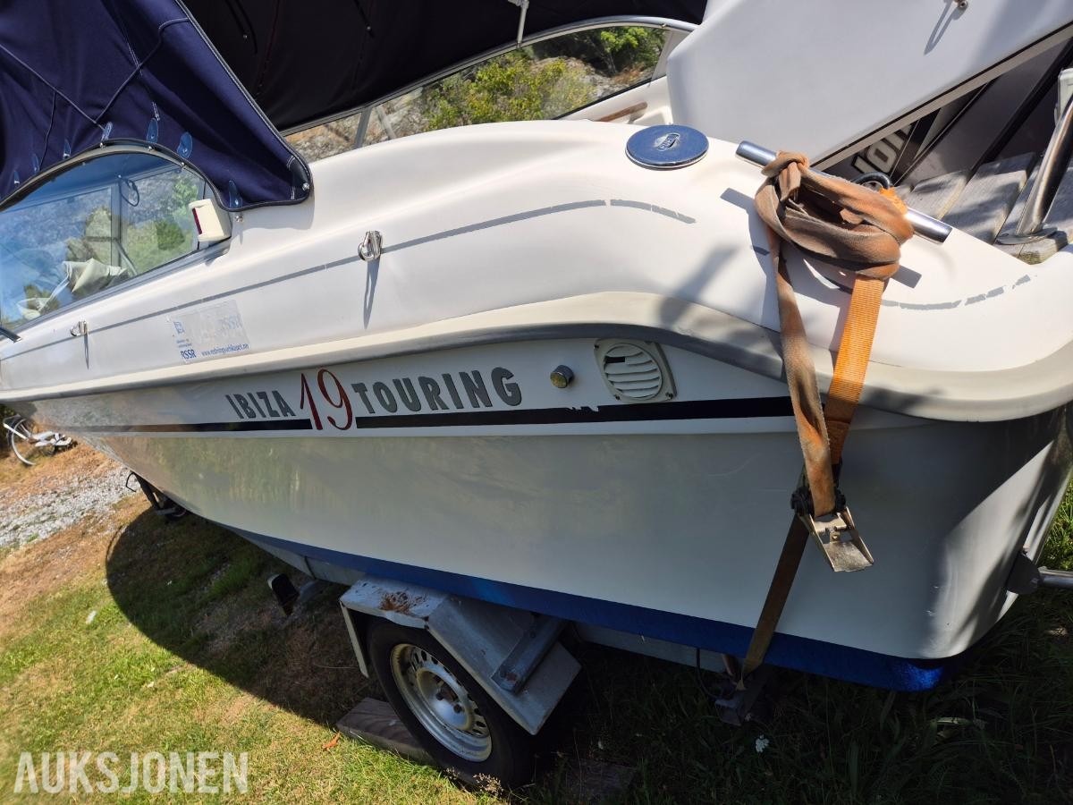 1998-99 Ibiza 19 Touring med Johnson 130hk