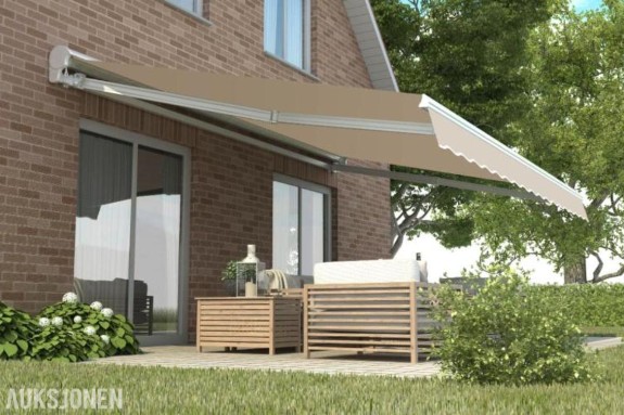 TERRASSEMARKISE 450X300CM BREDDE/UTFALL - MOTORSTYRT - KASSETTMARKISE - HELT NY