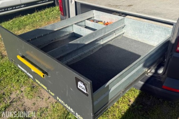 Loyds innredning varebil