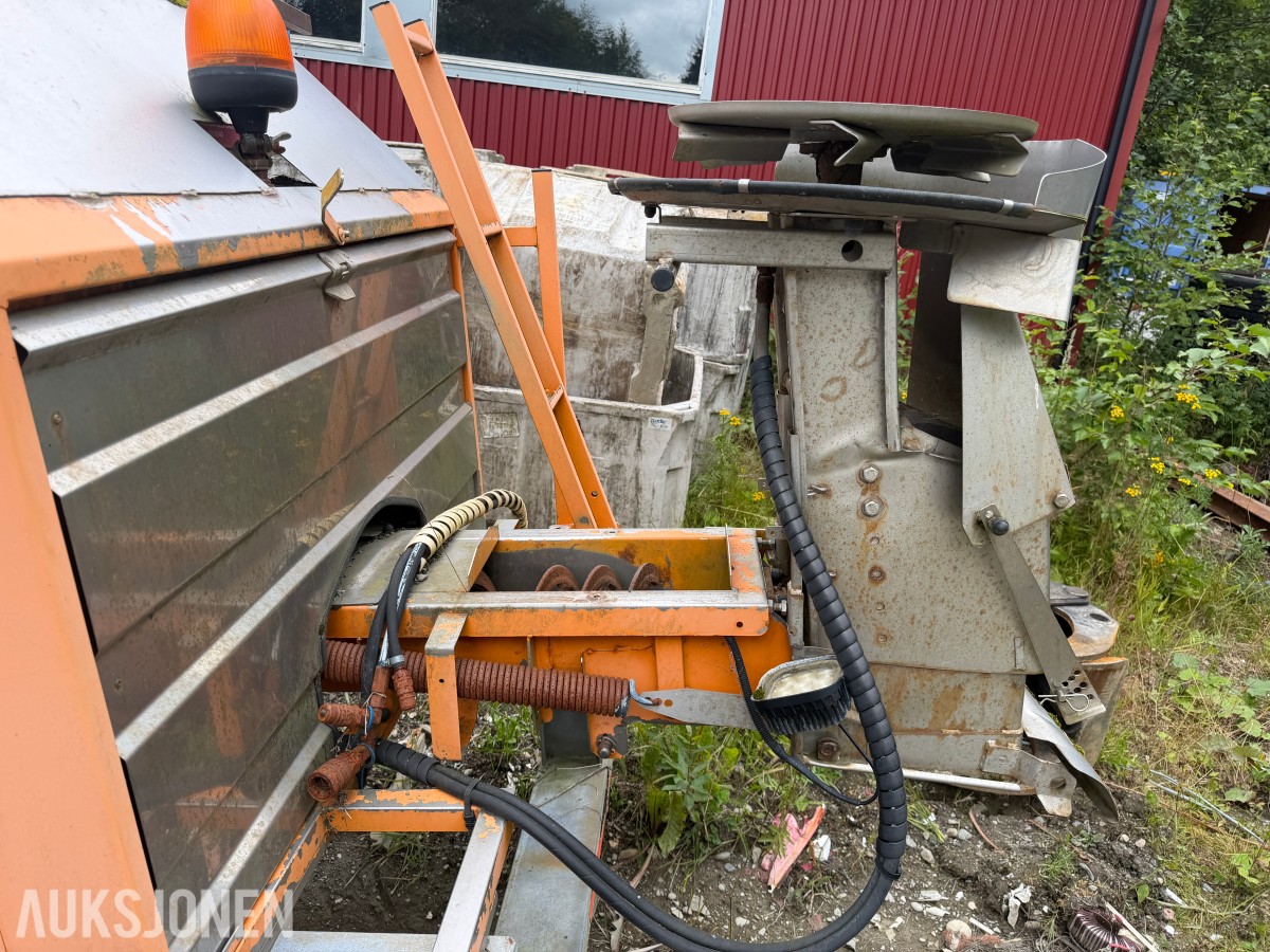 2012 Acometis 68360 saltspreder