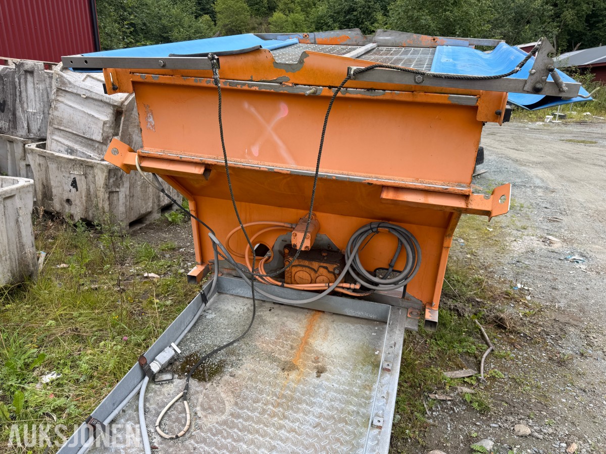 2012 Acometis 68360 saltspreder