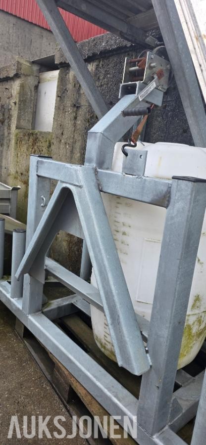 2021 Plast rull holder  