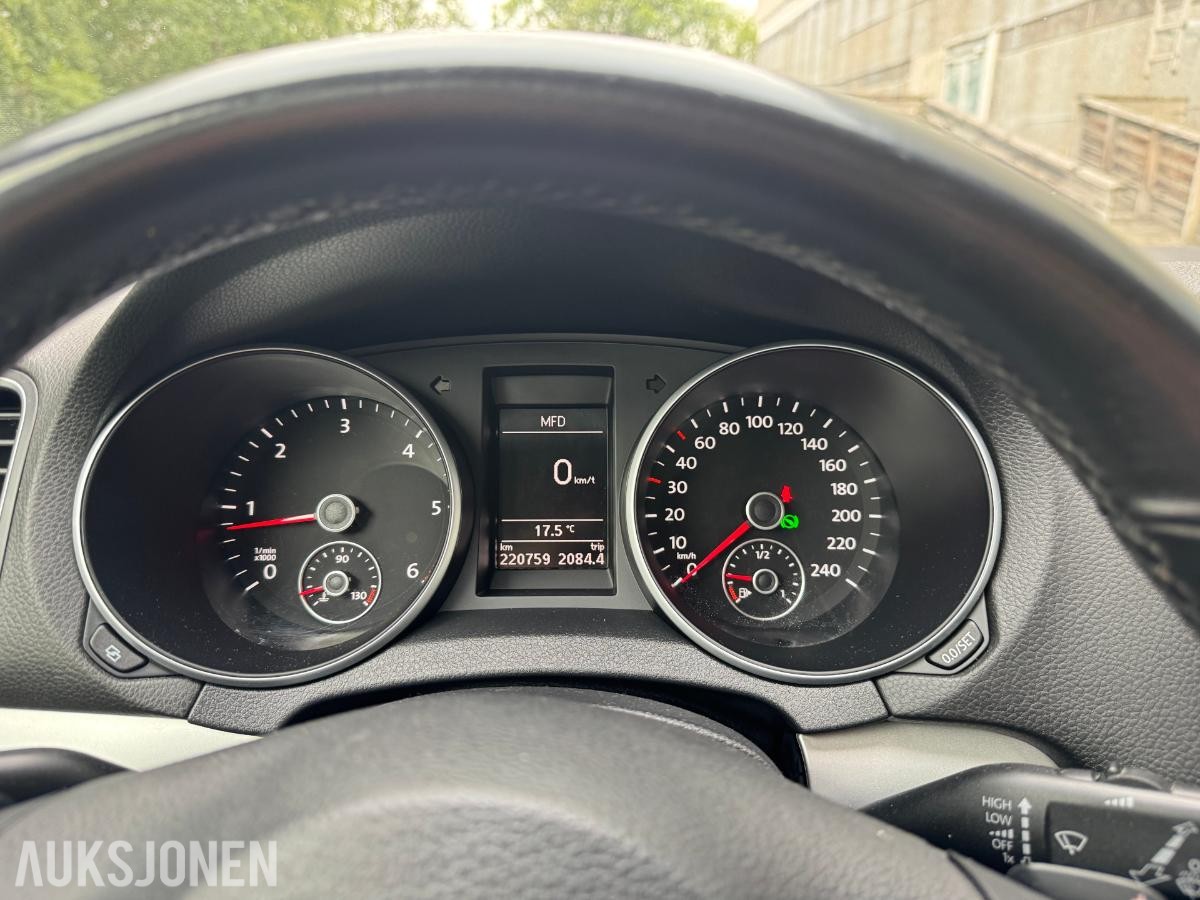 2012 Volkswagen GOLF 1.6-105 D, 220800km