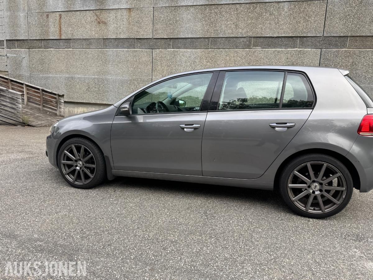 2012 Volkswagen GOLF 1.6-105 D, 220800km