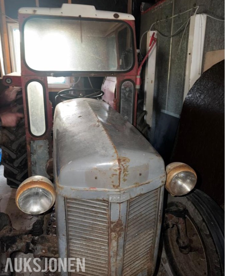 1952 Massey Ferguson - Ferguson TEF
