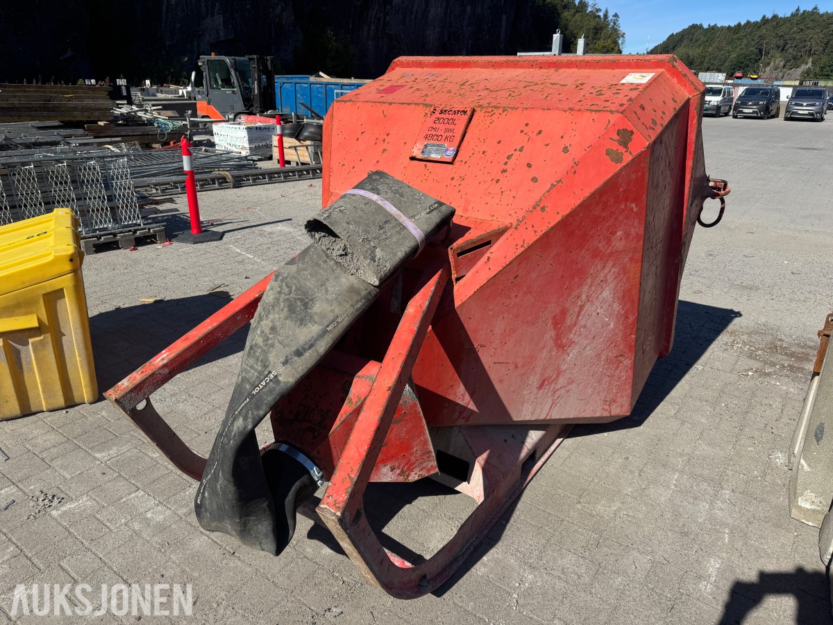 2022 Secatol 2000 liter Betongtobb, CMU/SWL 4800 kg