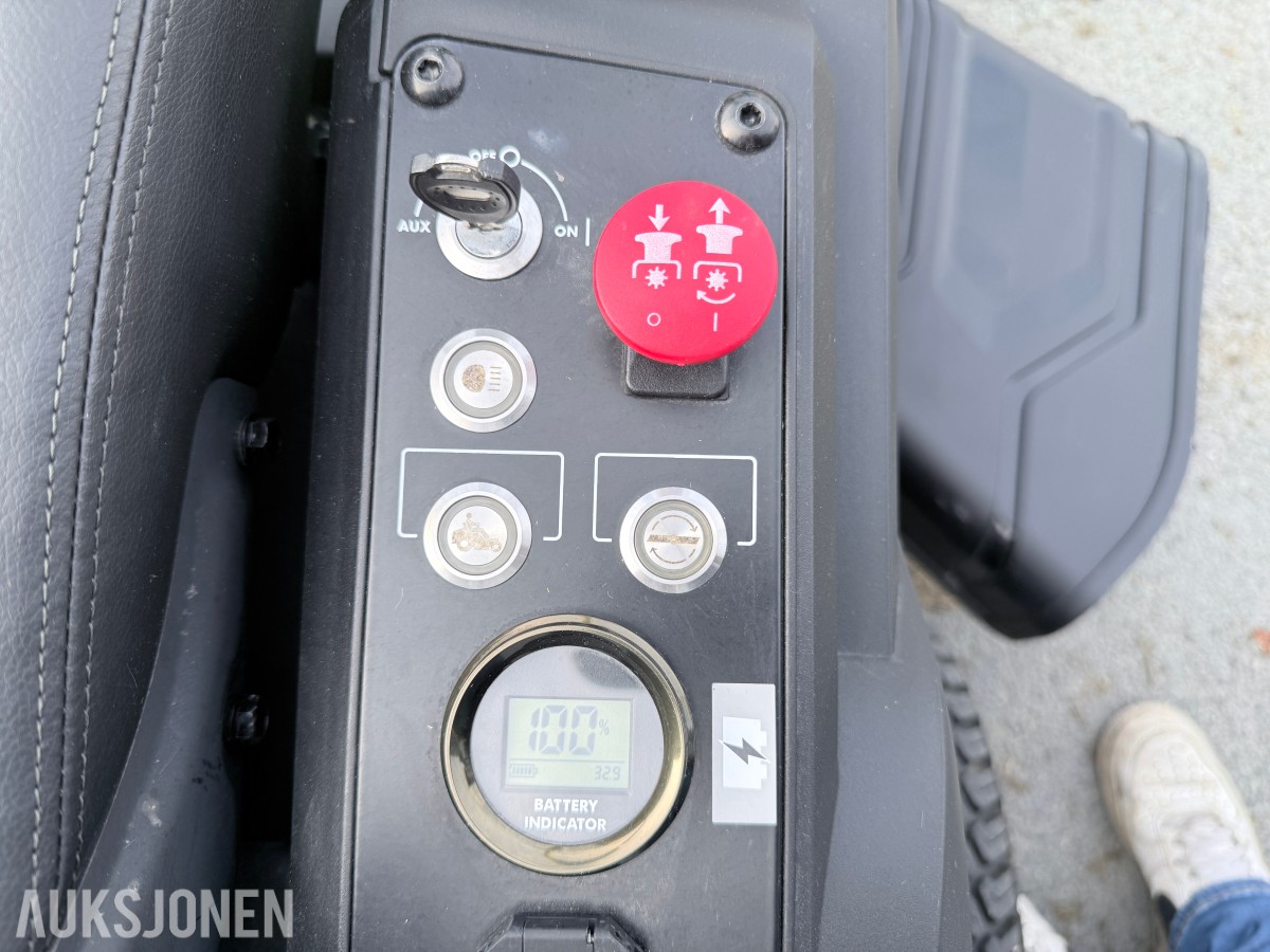 2020 Ryobi ZTR480EX Zero-turn sitteklipper – Rep.objekt