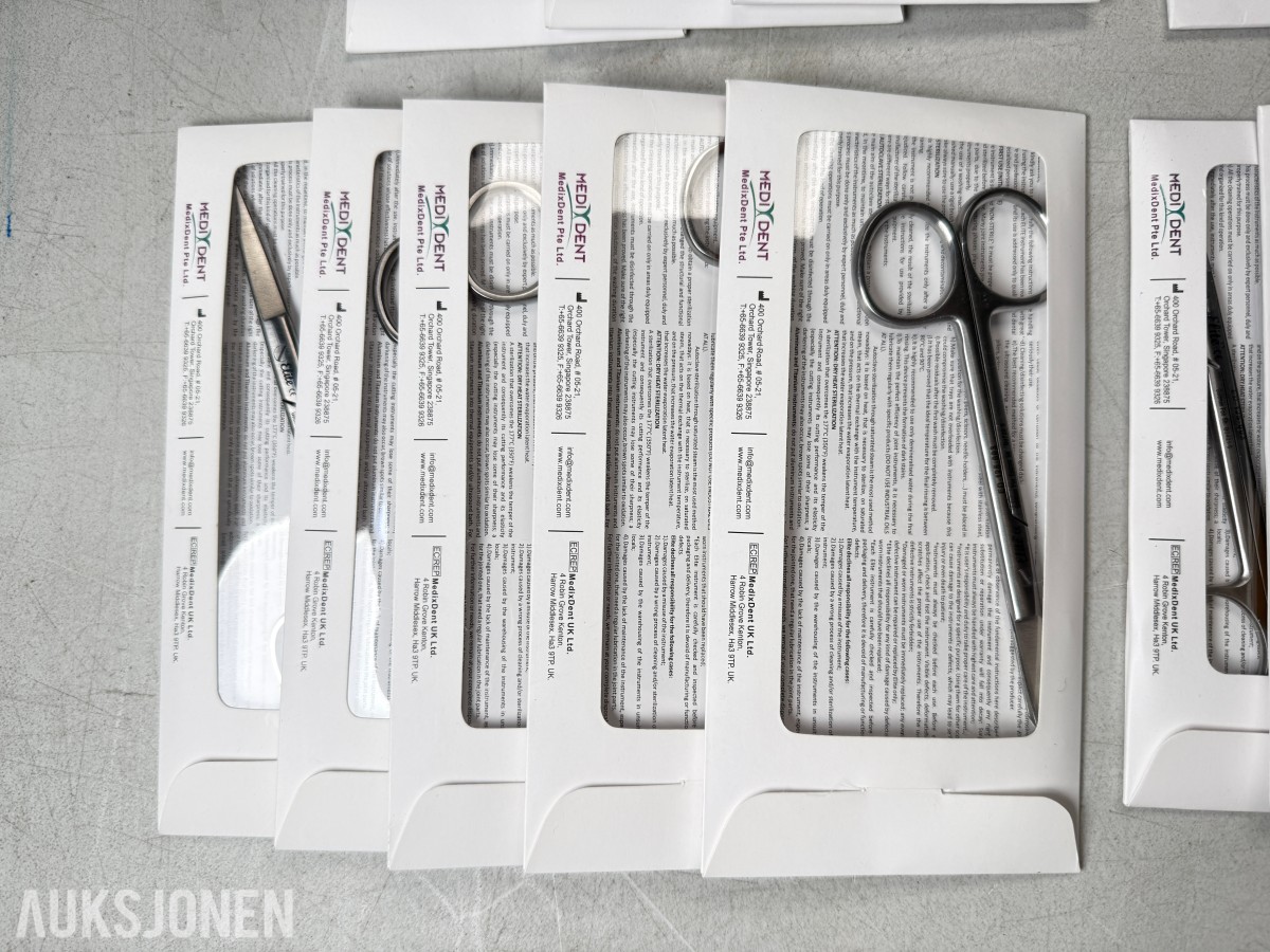 18 stk MedixDent kirurgiske sakser ED-125-003 og ED-125-005