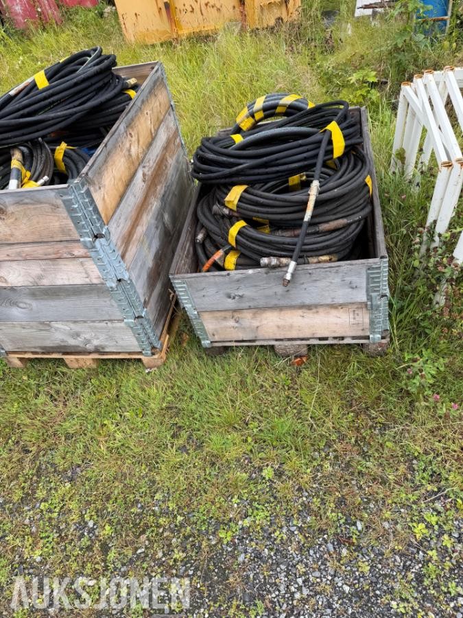4 paller - div hydraulikk slanger