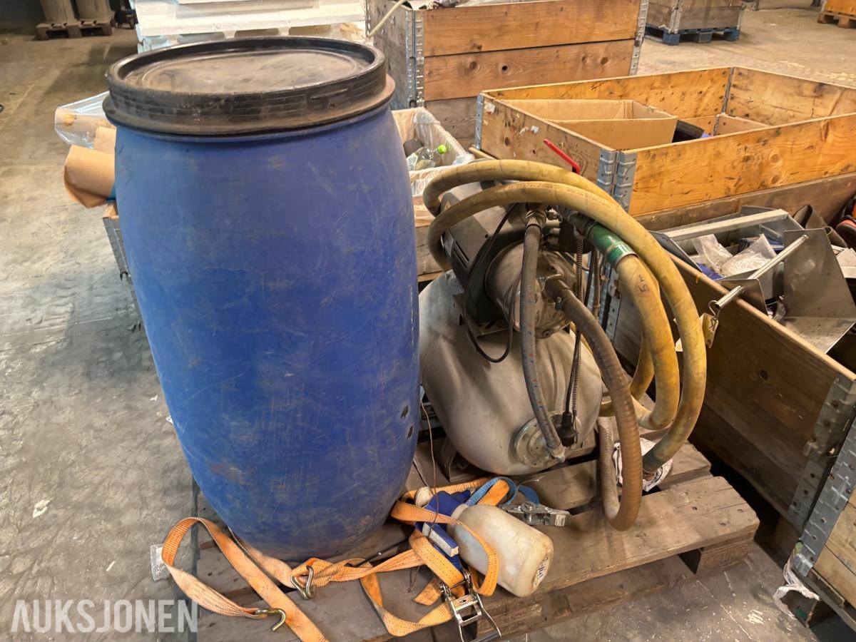 Metabo HWW 5500/50 M vannpumpe med trykktank og fat