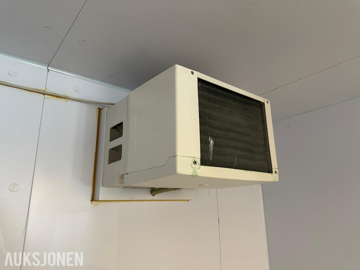 Kjølerom med 2 stk. Technoblock kjøleaggregater – Delt i to rom