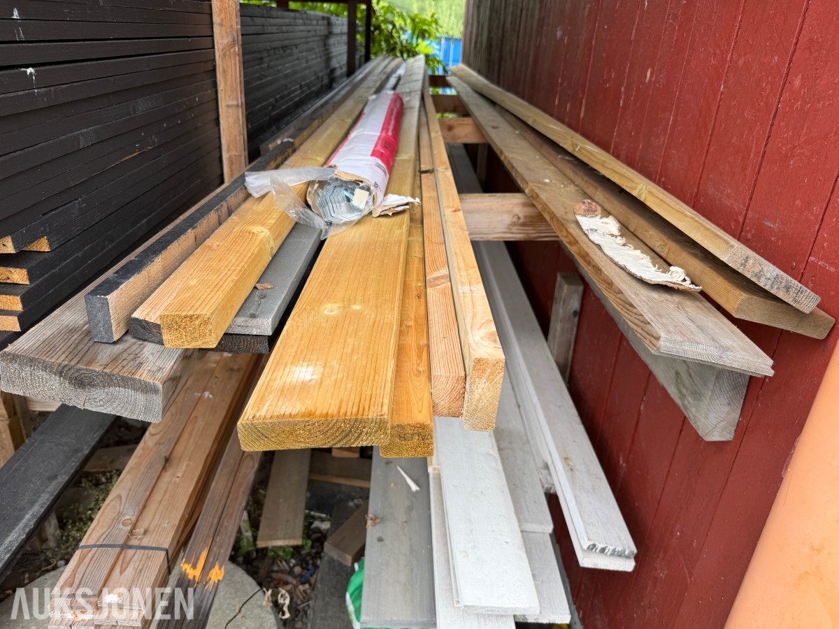 Materialpakke 22x123 ca. 270 lm + stor mengde andre materialer