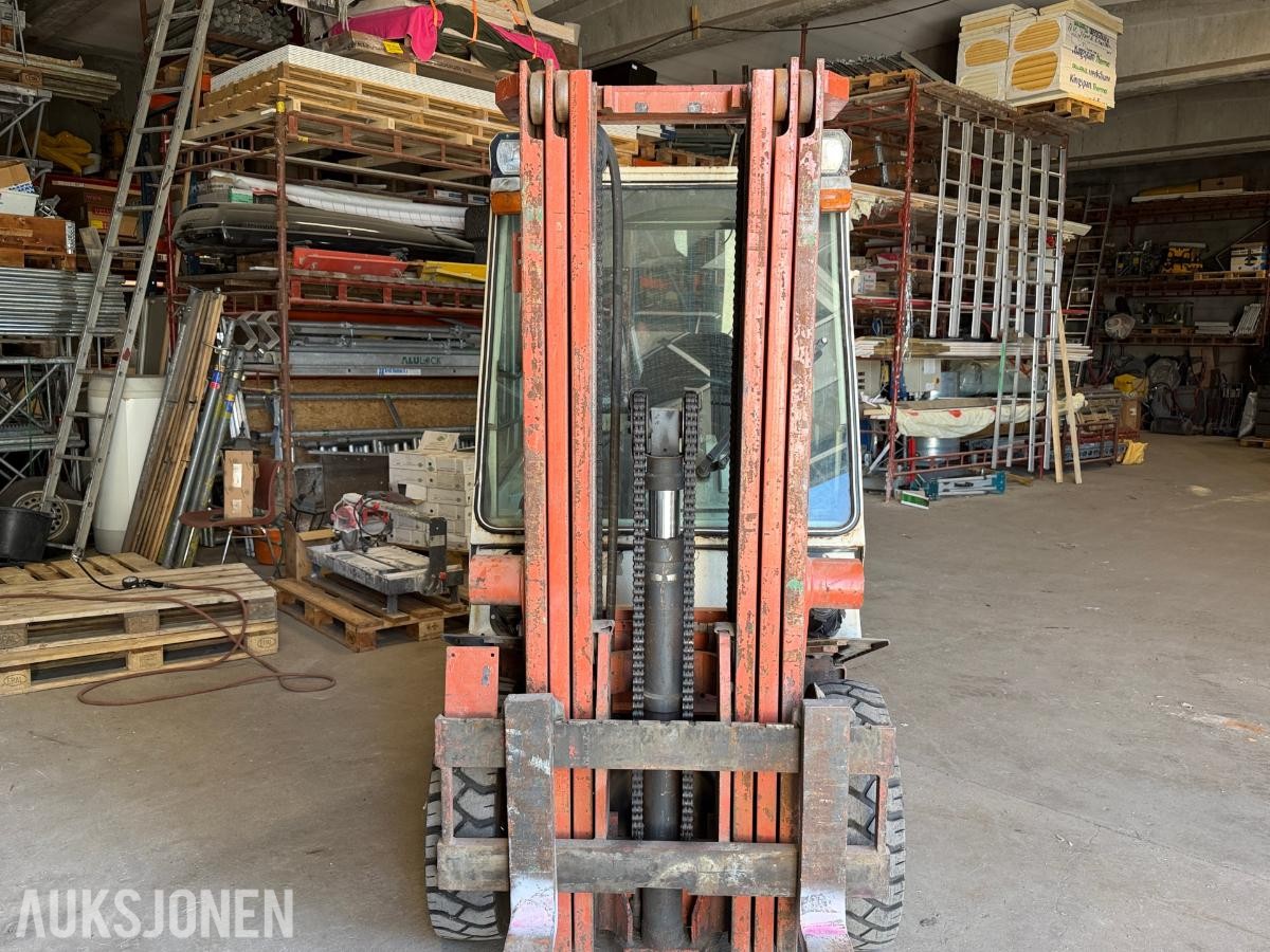 1990 Nissan EH02A20U Truck / Gaffeltruck