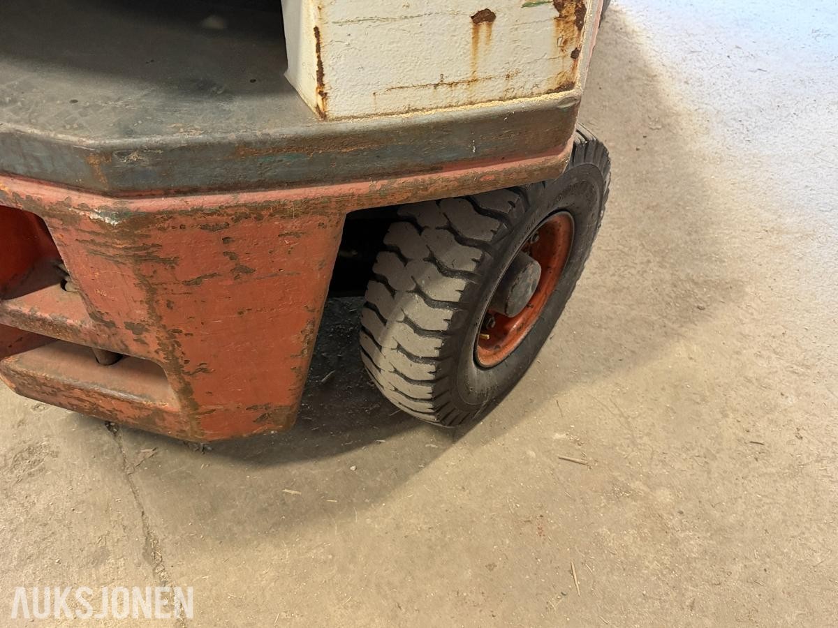 1990 Nissan EH02A20U Truck / Gaffeltruck