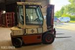 1990 Nissan EH02A20U Truck / Gaffeltruck