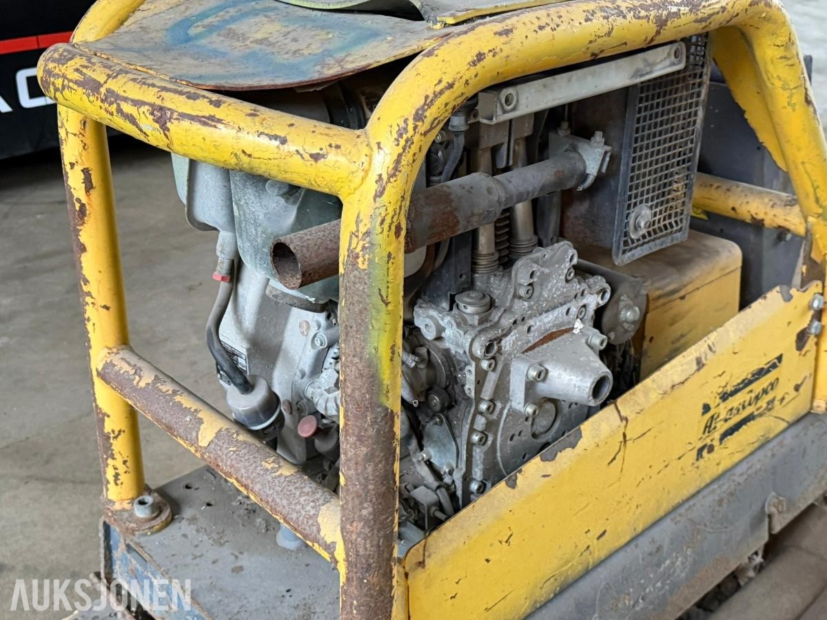 Atlas Copco vibroplate med Hatz 1D81Z-motor - reparasjonsobjekt/delemaskin