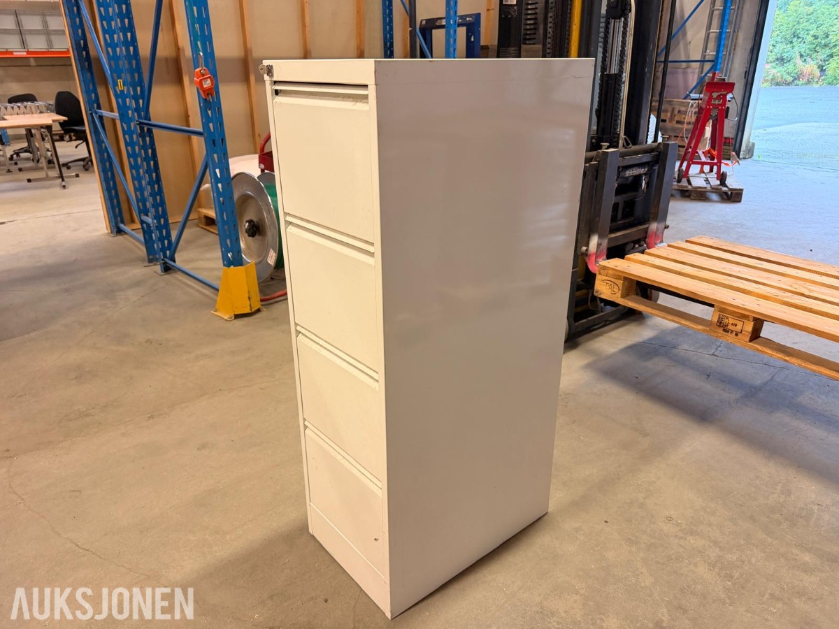 Låsbart arkivskap med 4 skuffer ok