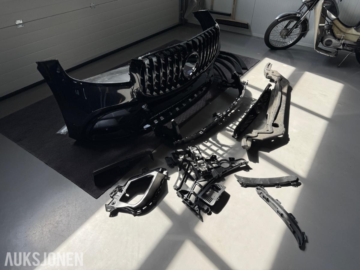 2025 AMG 63 kit / frontfanger med grill og hjulbuer / ubrukt