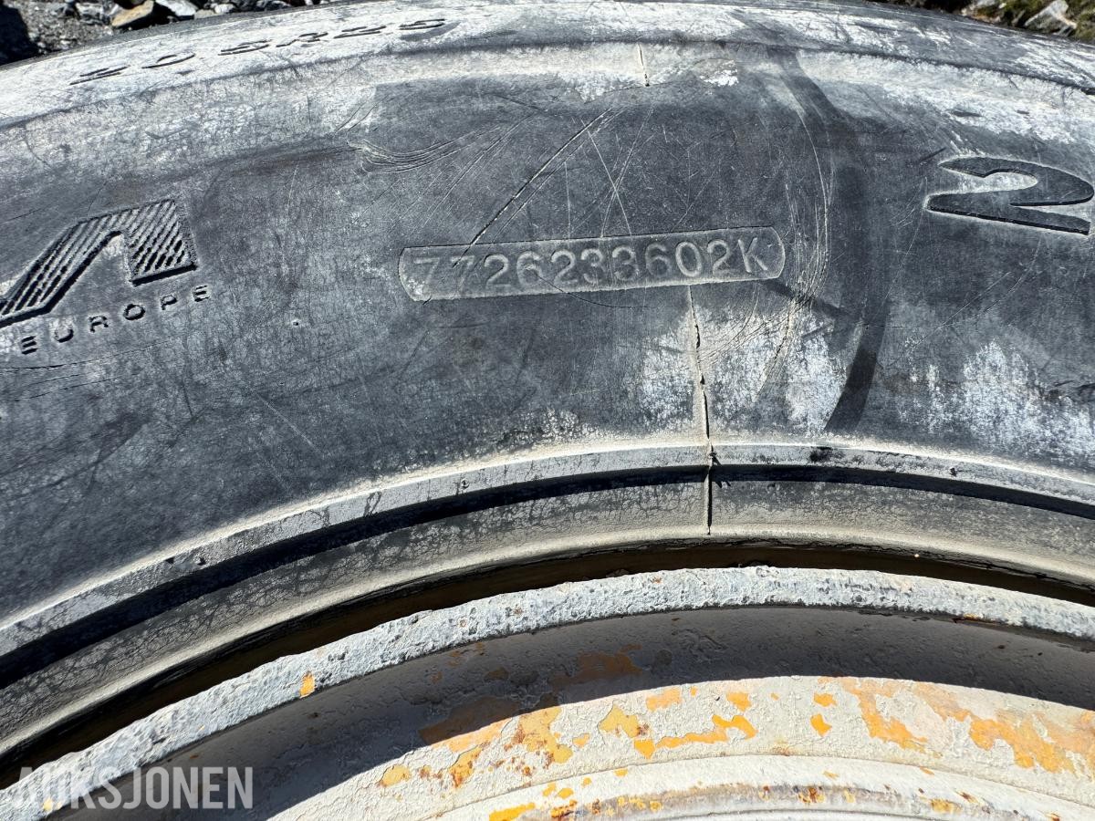 Maxam MS301 20.5 R25 dekk og felg / 4 stk