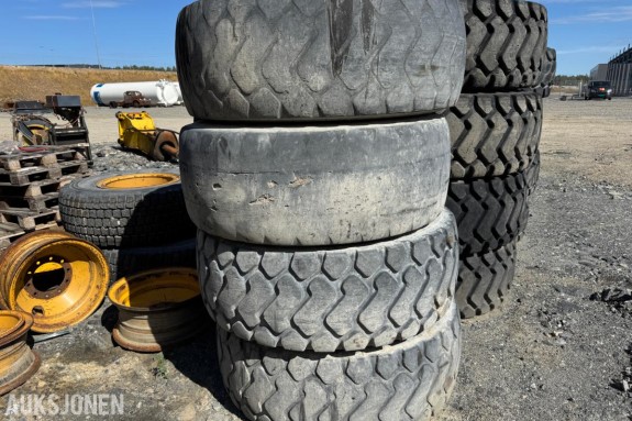 Maxam MS301 20.5 R25 dekk og felg / 4 stk