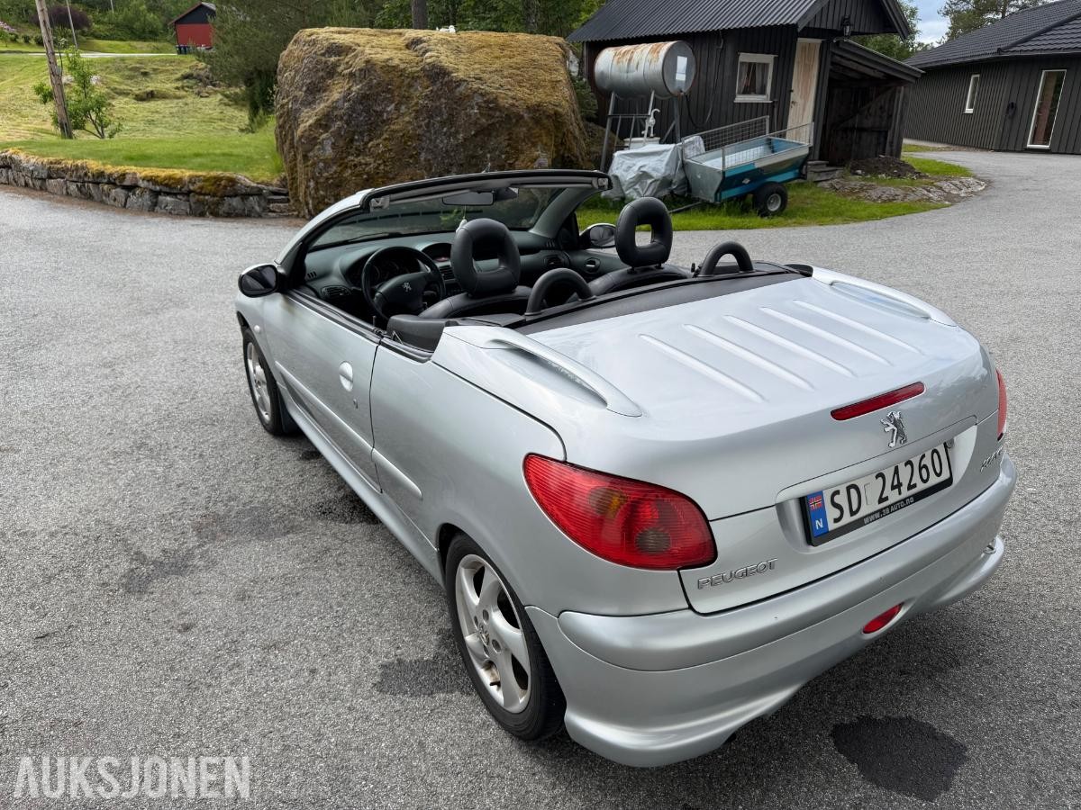 2004 Peugeot 206 CC 1.6 109hk cabriolet skinninteriør  138445km