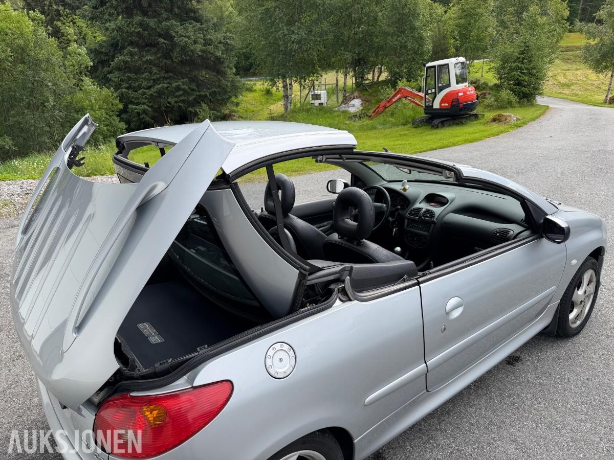 2004 Peugeot 206 CC 1.6 109hk cabriolet skinninteriør  138445km